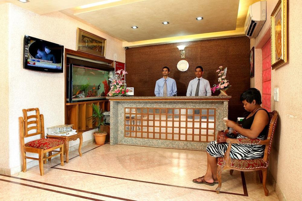 Indira International Inn New Delhi Extérieur photo